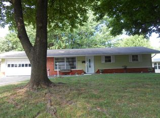 3311 S Pinehurst Ave, Springfield, MO 65807