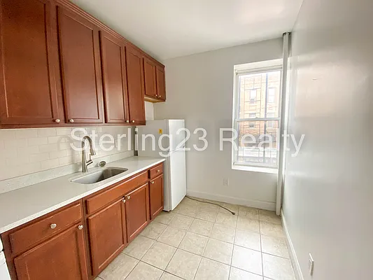 Rented by Sterling Realty Solution Inc | media 16