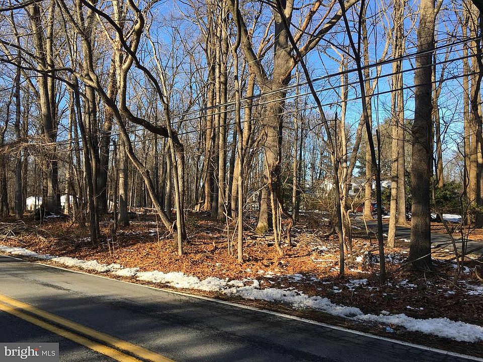 2nd image of 9311 Warfield Rd