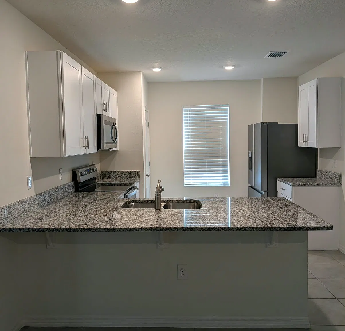 3 bed, 1543 sqft, $2,500 — Photo 4