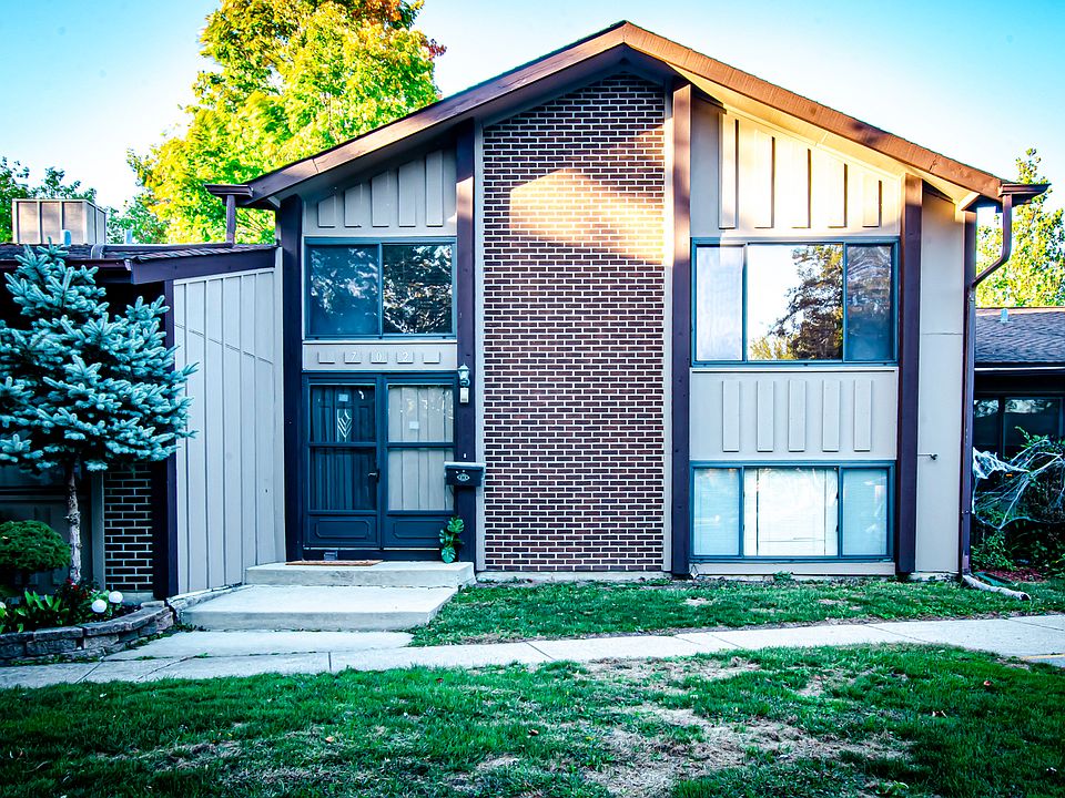 1st image of 702 Circle Dr