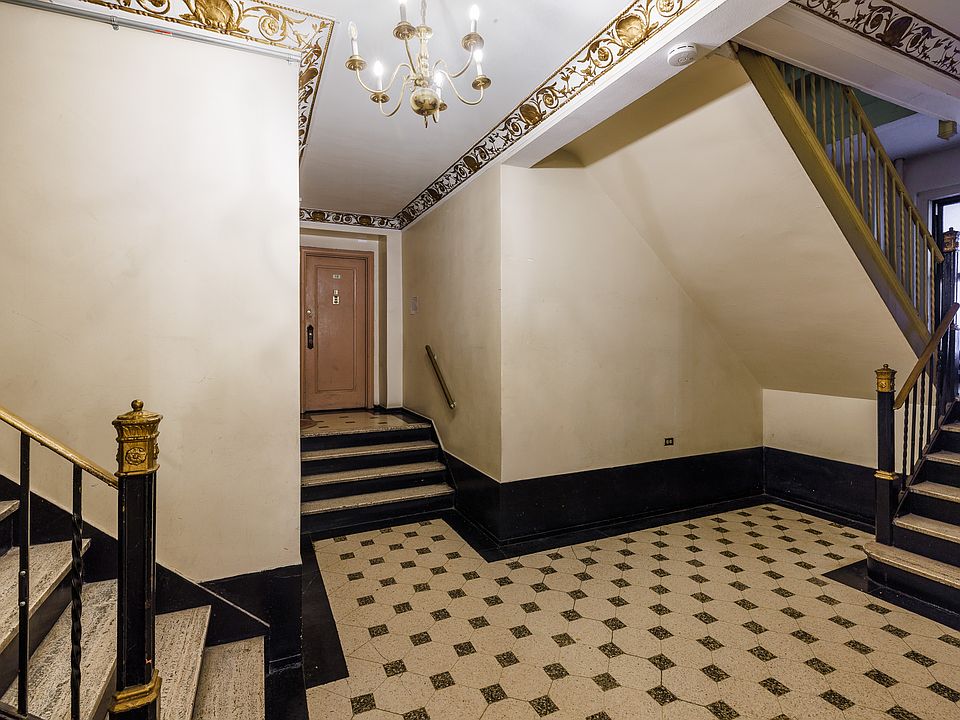 2nd image of 244 W 72nd St APT 4E