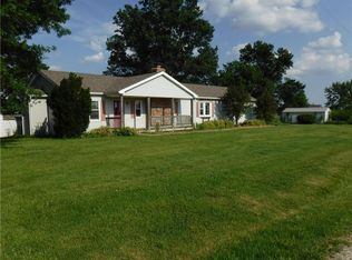 18475 Cardinal Rd, Norborne, MO 64668