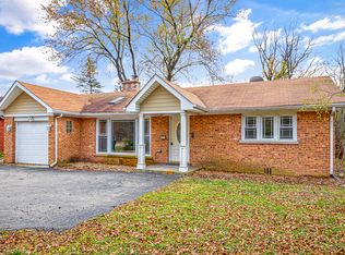 1617 Dundee Rd, Northbrook, IL 60062