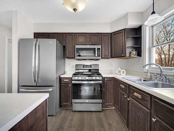 5th image of 5038 Donna Ave