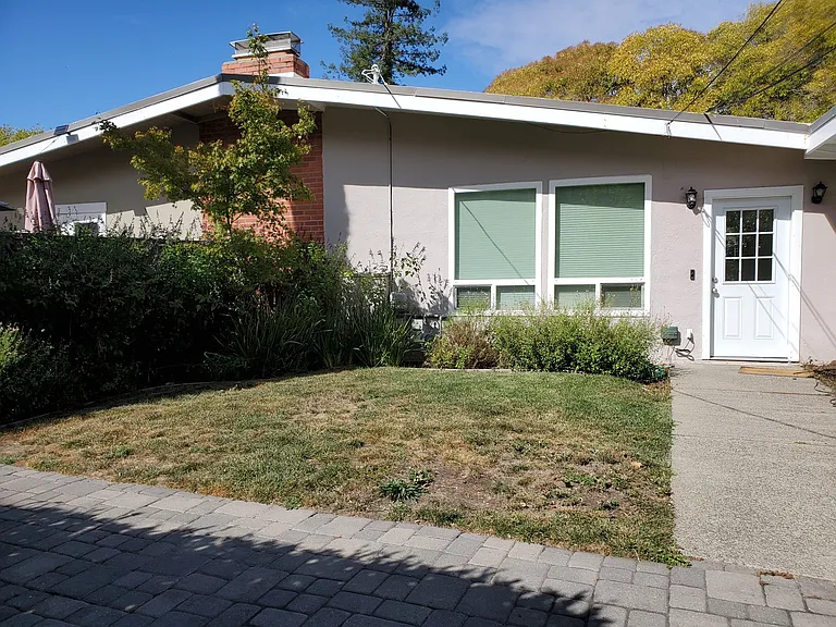 6 Stadium Way — Photo 3