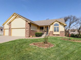 542 E Cheyenne Ct, Kechi, KS 67067