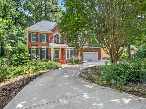 123 W Camden Forest Dr, Cary, NC 27518