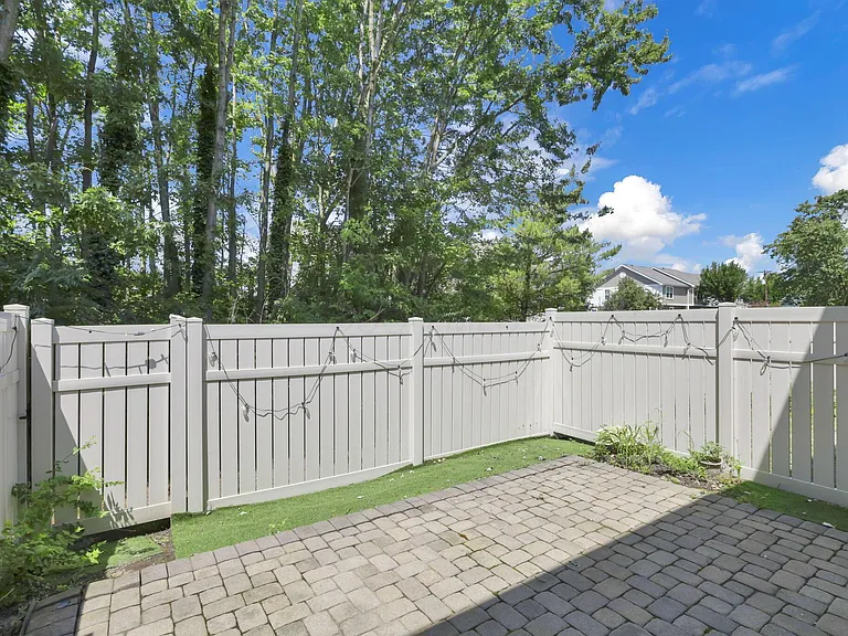 2573 Rustling Oak Blvd — Photo 34