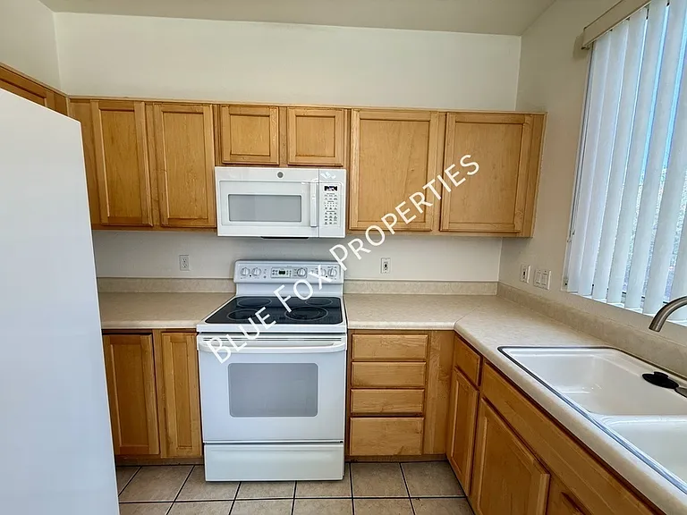 7992 W Cottonwood Wash Way — Photo 12