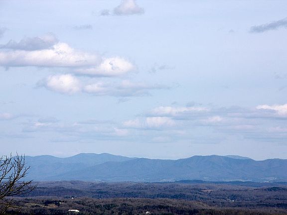 5th image of 4080 Eagles Nest Dr