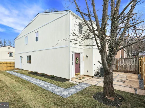 7635 Laytonia Dr, Gaithersburg, MD 20877