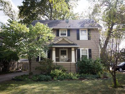 983 Rose Ave, Des Plaines, IL, 60016