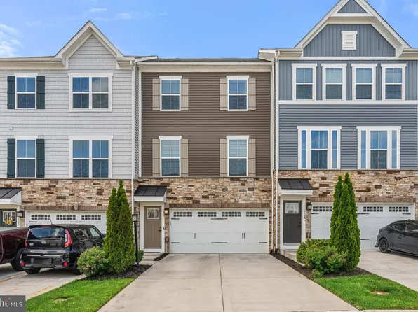 120 Bayhill Ter, Lake Frederick, VA 22630