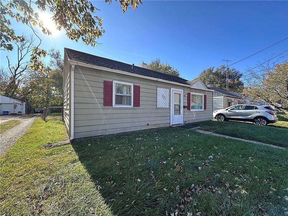 1st image of 525 Woodlawn Ave