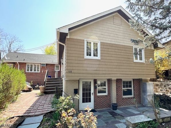 132 Lincoln St APT 1