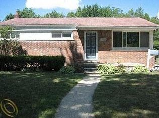 9001 Lucerne, Redford, MI 48239