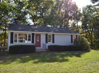 72 Peach St, Barre, MA 01005