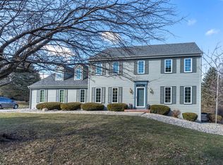 N33W23818 Fieldside Rd, Pewaukee, WI 53072