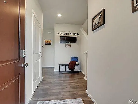 10533 185th Street Ct E — Photo 3