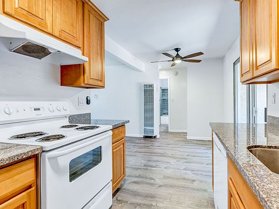4th image of 931-939 Golden Gate Dr #937