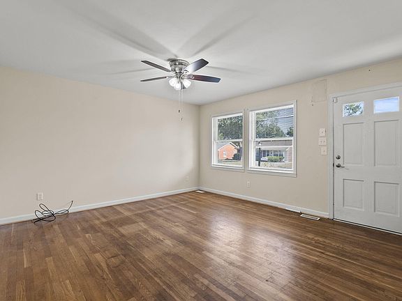 5th image of 474 Sandalwood Dr