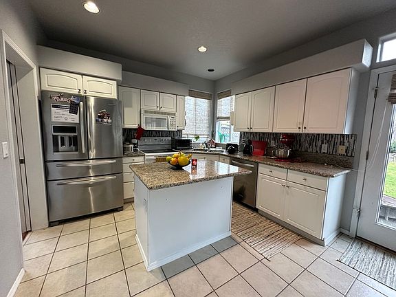 5th image of 16450 NW Audrey Dr