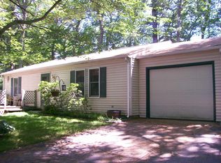56 Mockingbird Dr, Exeter, RI 02822
