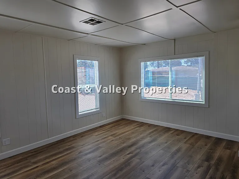 845 El Camino Real N — Photo 10