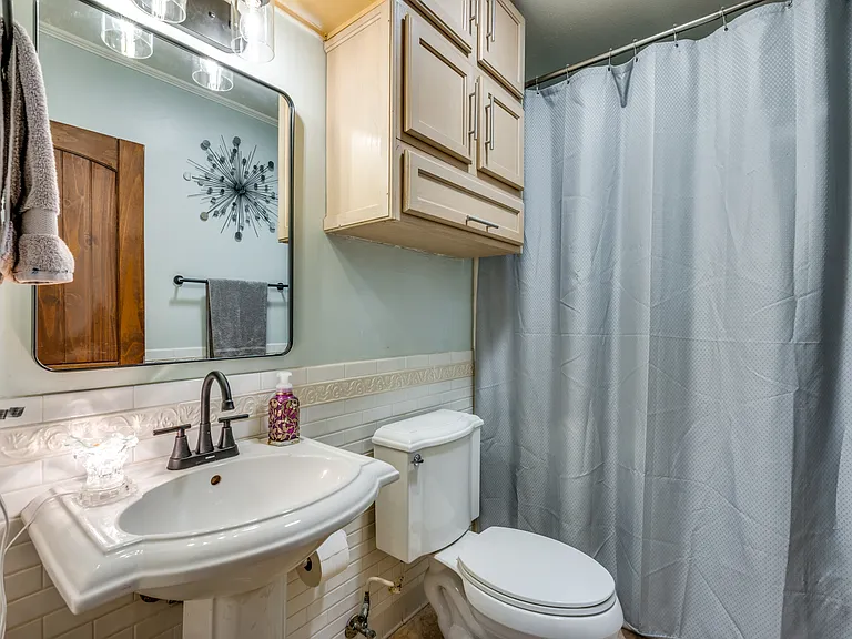 1106 Tenison Memorial Rd — Photo 13