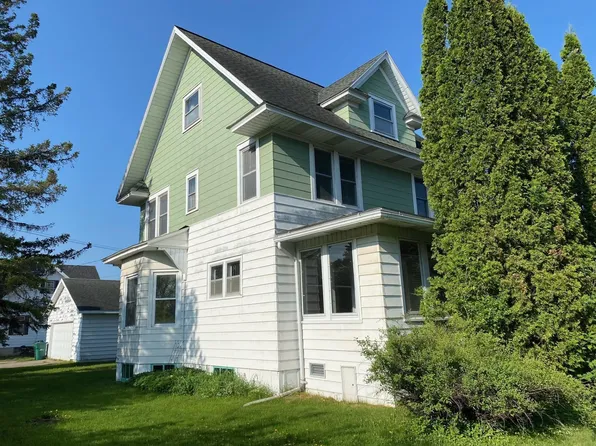 318 Jones Ave, Buhl, MN 55713