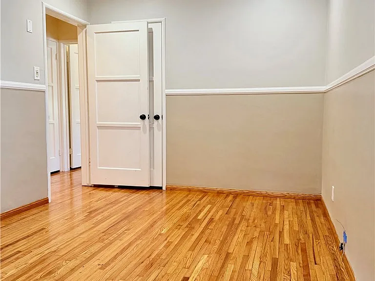 828 N Pass Ave — Photo 31