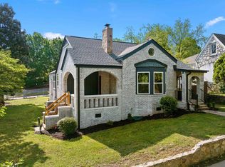 3 Barrett St, Greenville, SC 29601