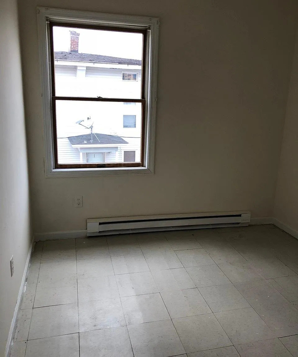 1 bed, 600 sqft, $1,200 — Photo 3