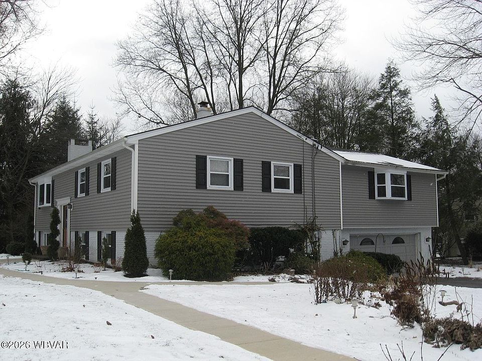 2nd image of 1335 Sycamore Rd