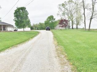 2231 E Woodsmall Dr, Terre Haute, IN 47802