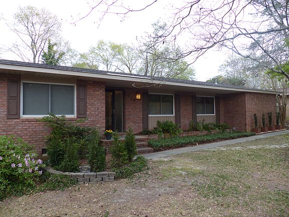 2nd image of 735 Hollon Ave