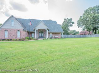 2303 Westwind Dr, Nesbit, MS 38651