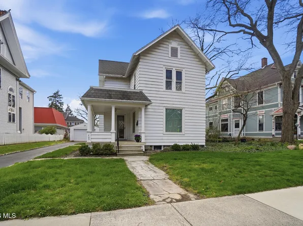 409 W Wooster St, Bowling Green, OH 43402