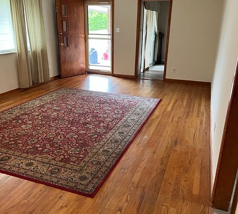 3rd image of 81 Wonder Hills Dr