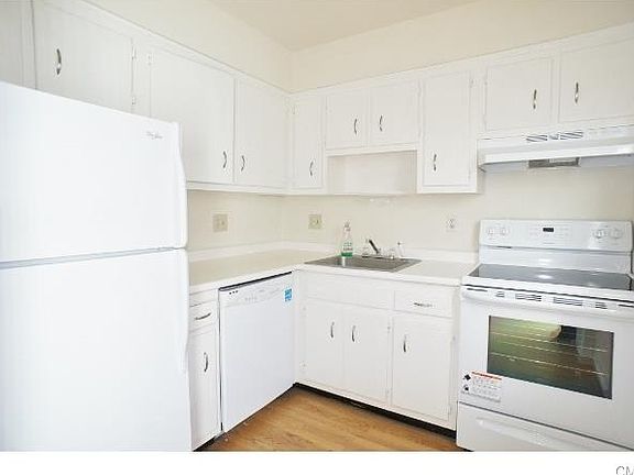 2nd image of 16 Glenwood Ave APT 9