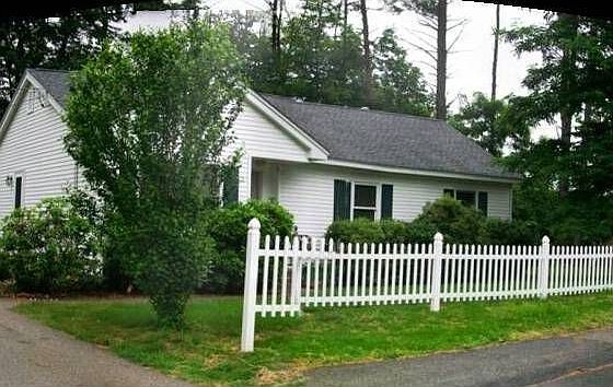 1st image of 24 Glenn Dr