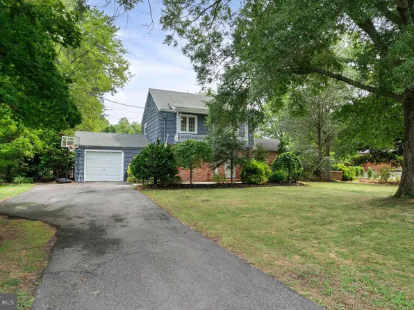 6408 Vale St, Alexandria, VA 22312