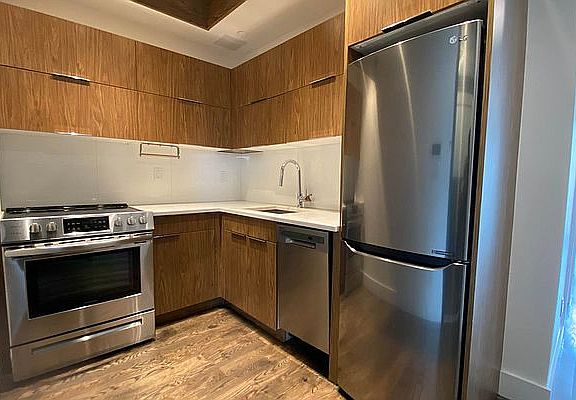3rd image of 495 Saint Johns Pl #6AB