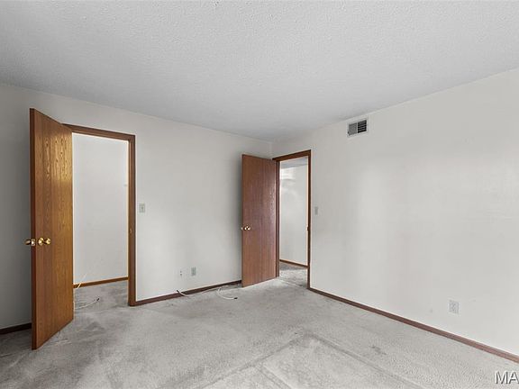 4th image of 2424 Silkwood Dr