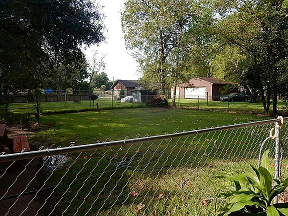 3rd image of 4028 Avenue O