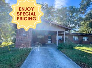 708 Olmstead St, Warner Robins, GA 31098