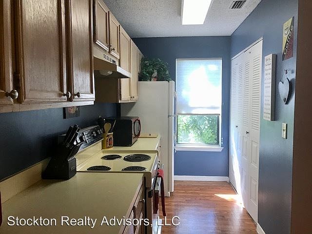 1st image of 4005 Crockers Lake Blvd #17