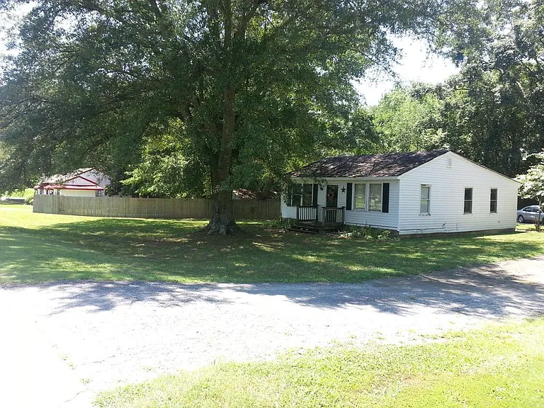 2526 Old Lost Mountain Rd — Photo 5