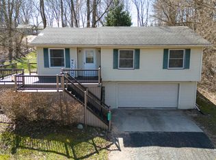 58420 Sunset Shores Ct, Three Rivers, MI 49093